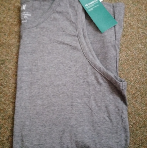 H&M Tank - Picture 3 of 3